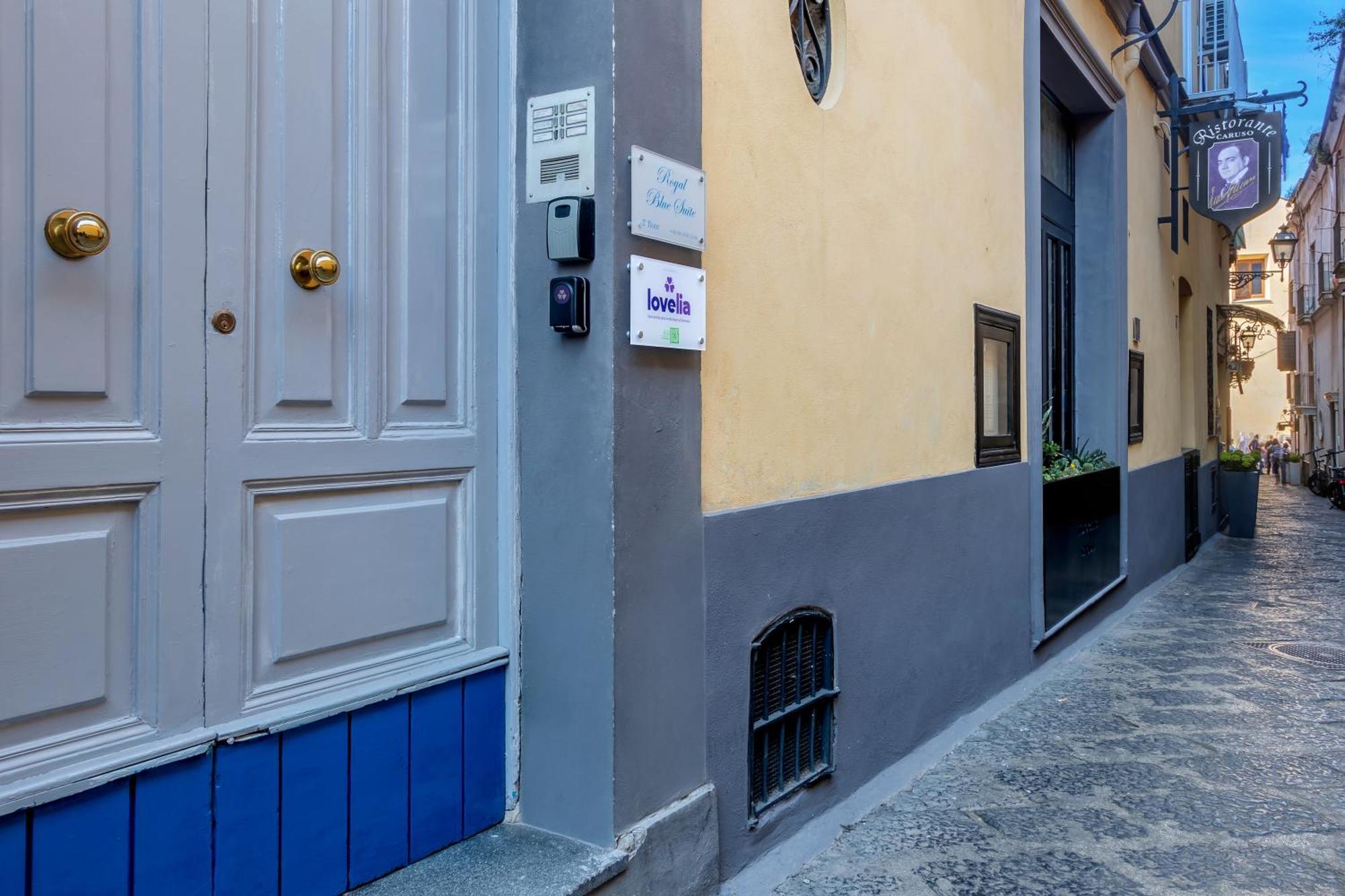 Lovelia: Sorrento Square Lovely Suite Exteriör bild